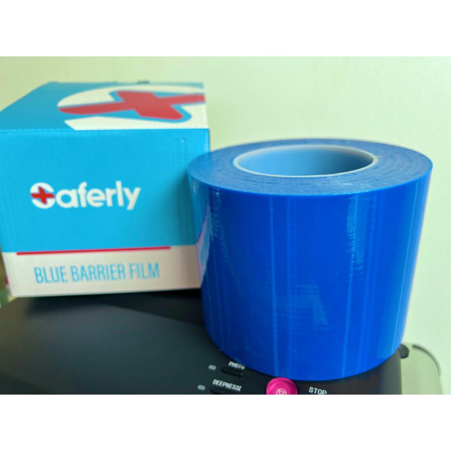 Saferly | Rollo Medical Barrier Film in Dispenser Box — 4” x 6” (10cm x 15cm)— Precio por rollo